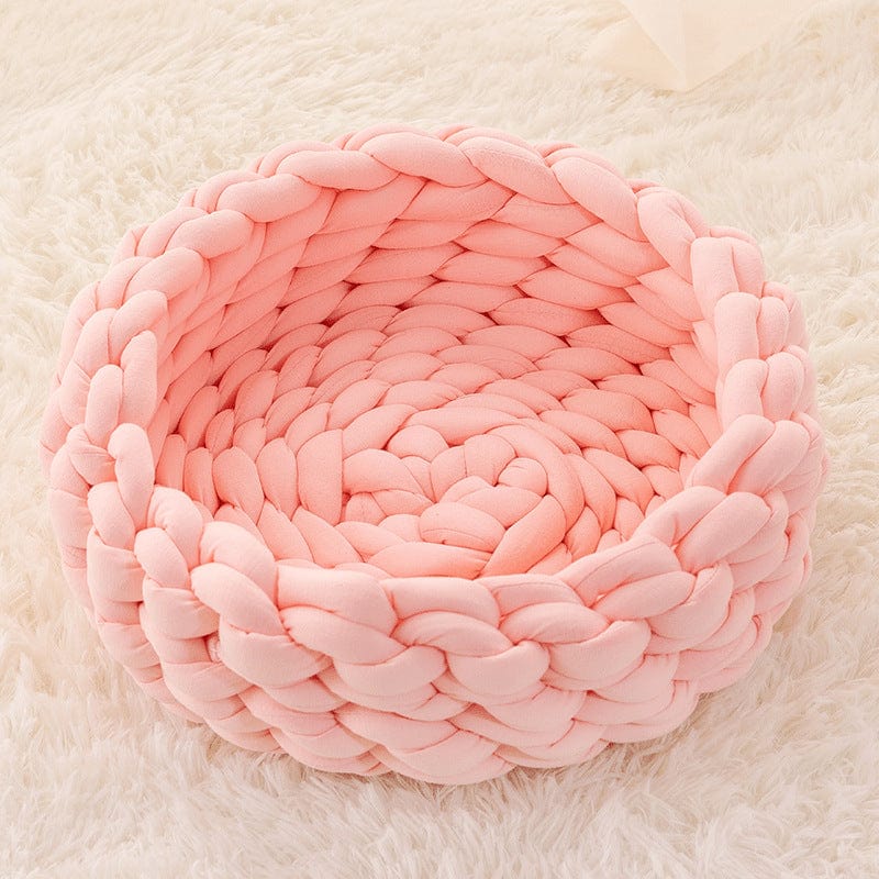Super Soft Woven Cat Nest – Cozy Handwoven Cat Bed & Pet Basket