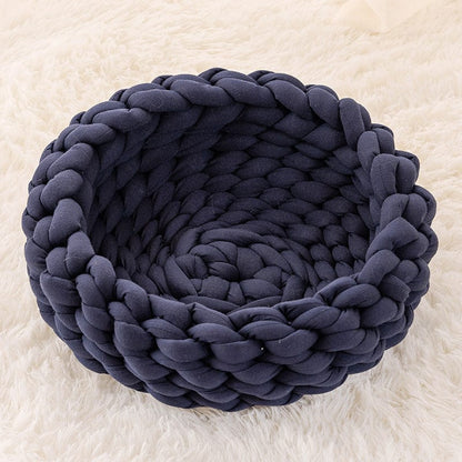 Super Soft Woven Cat Nest – Cozy Handwoven Cat Bed & Pet Basket