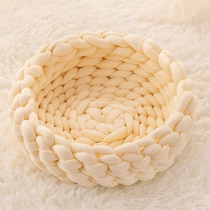 Super Soft Woven Cat Nest – Cozy Handwoven Cat Bed & Pet Basket